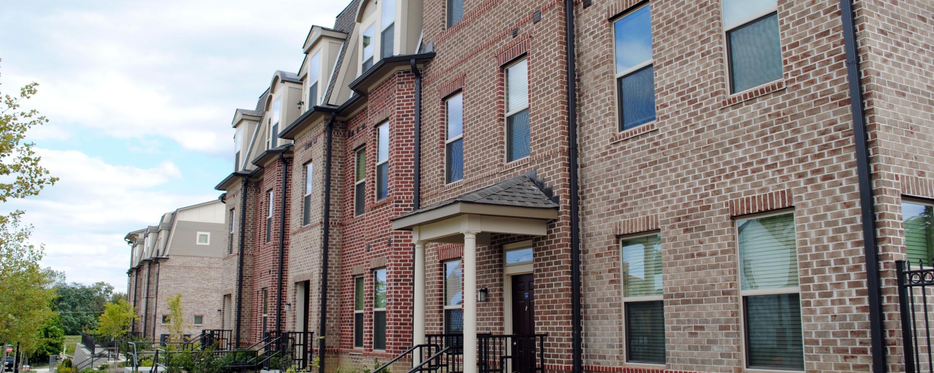 side profile of entrance of townhome