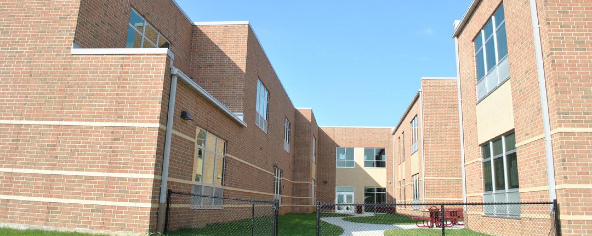 courtyard with seating