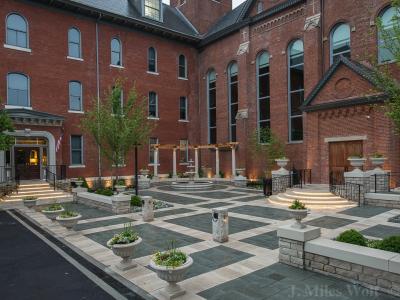 courtyard with seating